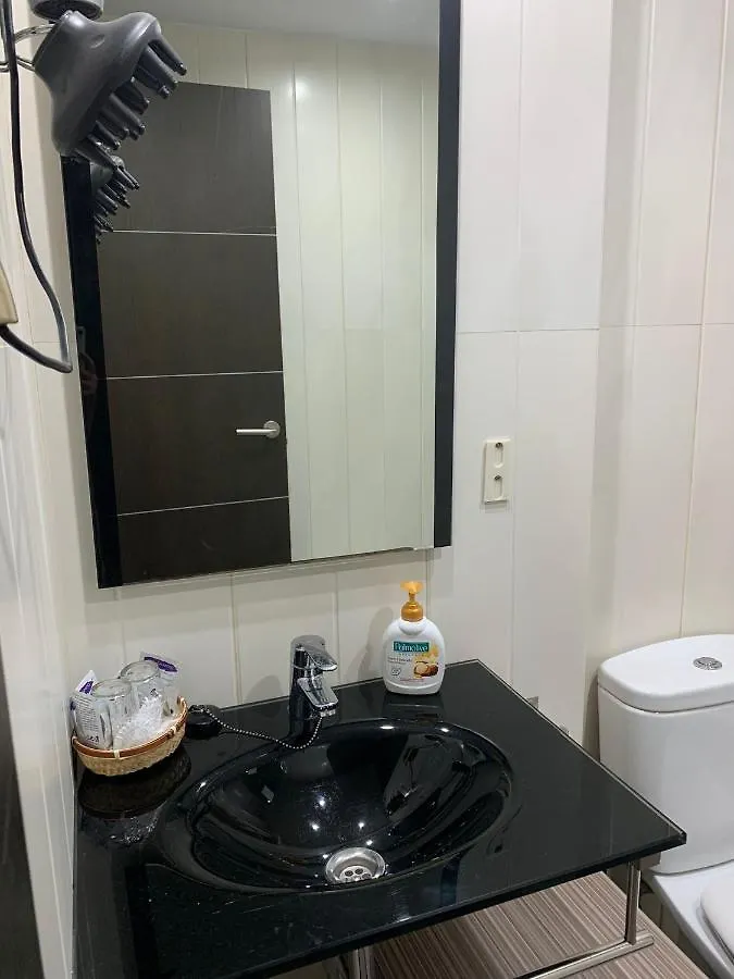 Estudio Arriola Suite Málaga 0*,  España